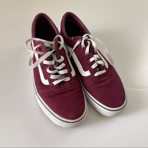 Women’s Vans Sneakers (Canvas)